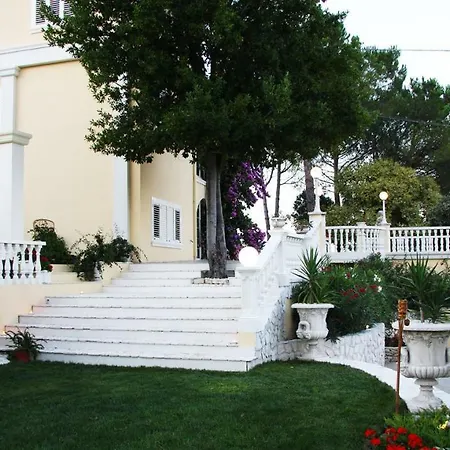 Flo Di Charme Villa