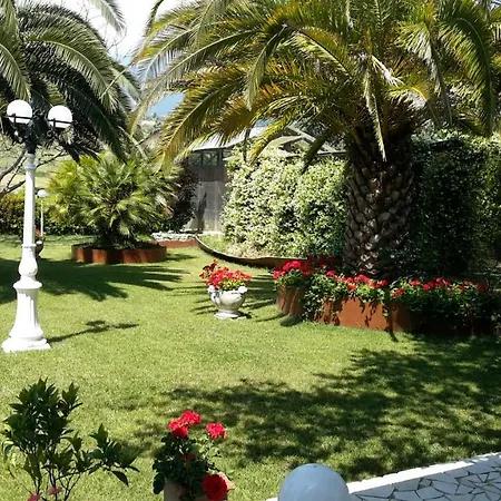 Flo Di Charme Villa Campli