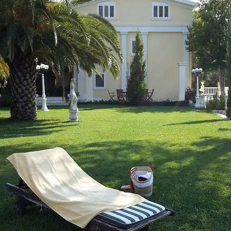 Villa Flo Di Charme Campli